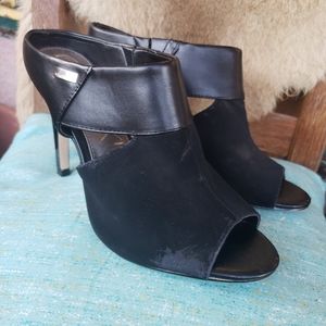 Calvin klein sachet peep toe heels black